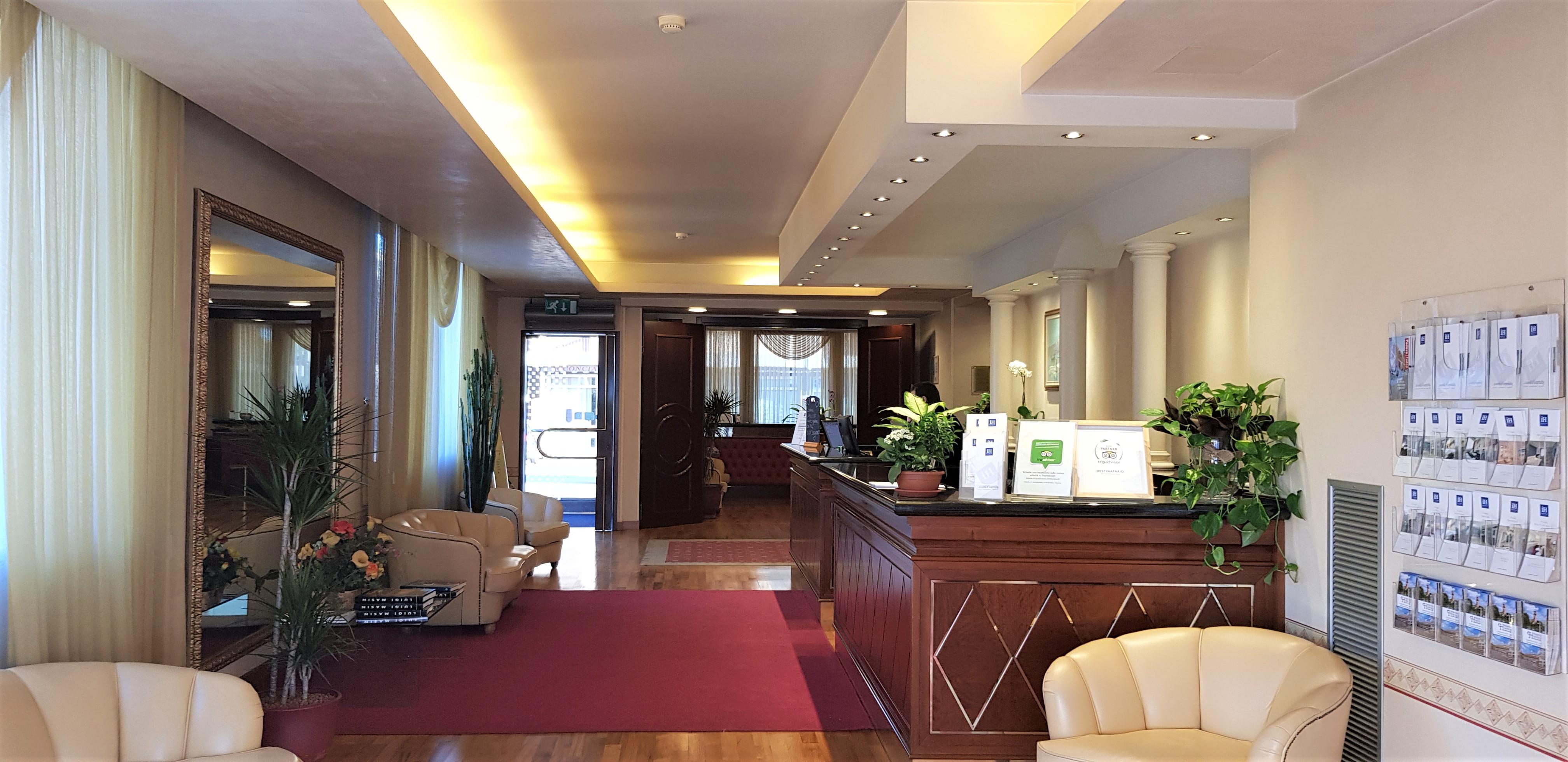 Ih Hotels Padova Admiral 外观 照片